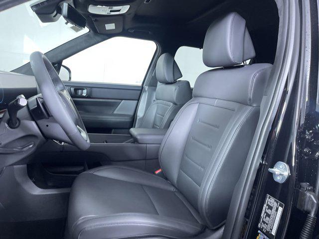 Photo of 2025 Phantom Black Hyundai SANTA FE HEV