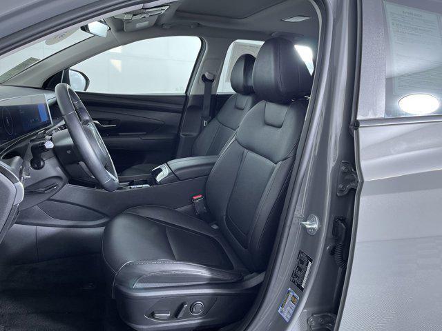 Photo of 2025 Hampton Gray Hyundai TUCSON