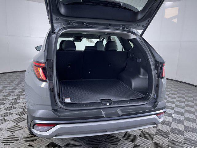 Photo of 2025 Hampton Gray Hyundai TUCSON