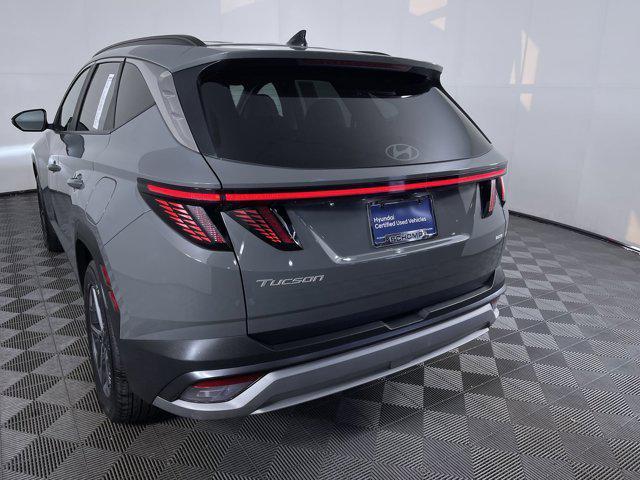 Photo of 2025 Hampton Gray Hyundai TUCSON