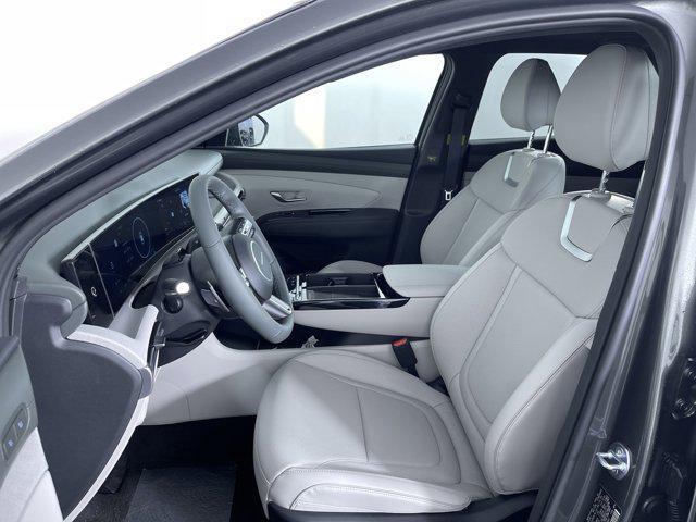 Photo of 2025 Amazon Gray Hyundai TUCSON Hybrid