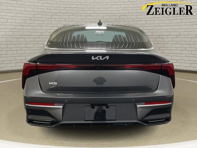Photo of 2025 Interstellar Gray Kia K5