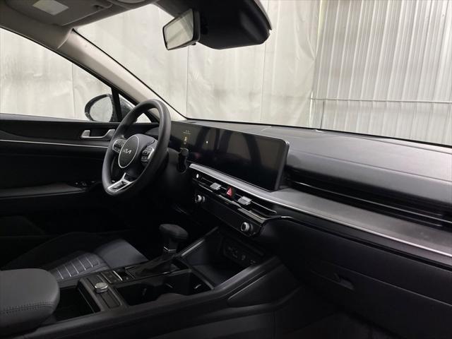Photo of 2025 Interstellar Gray Kia K5