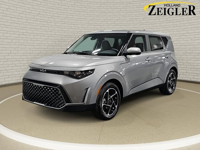 Photo of 2025 Steel Gray Kia Soul