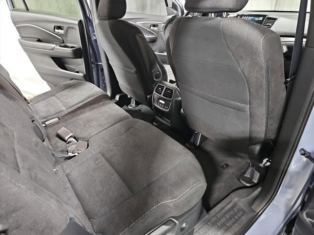Photo of 2022 Obsidian Blue Pearl Honda Pilot