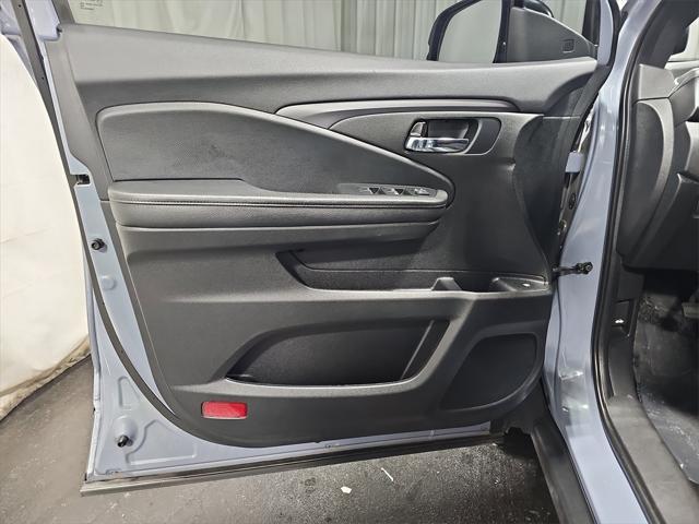 Photo of 2022 Obsidian Blue Pearl Honda Pilot