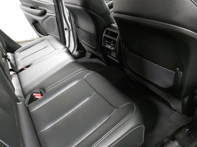 Photo of 2024 Bright White Clearcoat Jeep Grand Cherokee