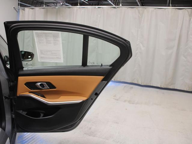 Photo of 2025 Skyscraper Grey Metallic BMW 330
