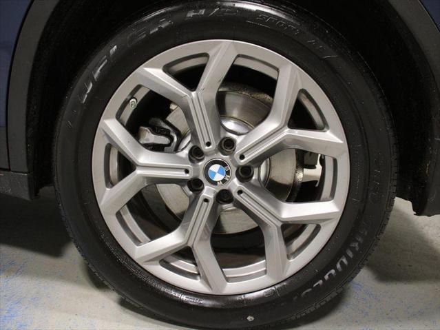 Photo of 2022 Phytonic Blue Metallic BMW X3