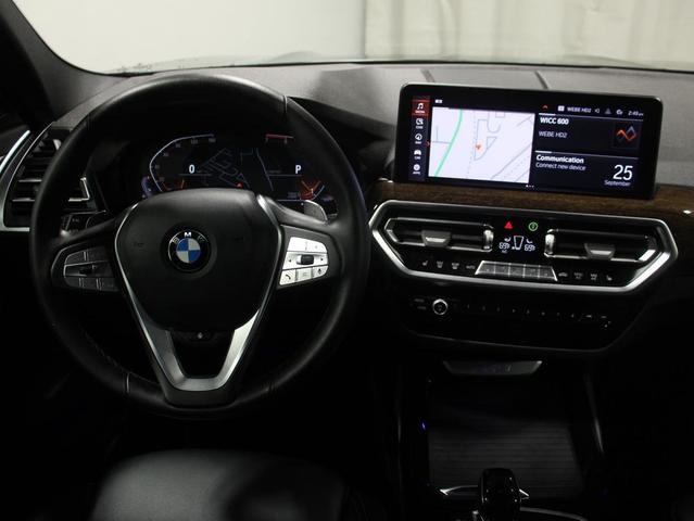 Photo of 2022 Jet Black BMW X3