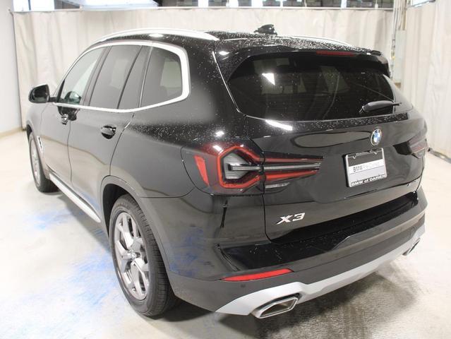 Photo of 2022 Jet Black BMW X3