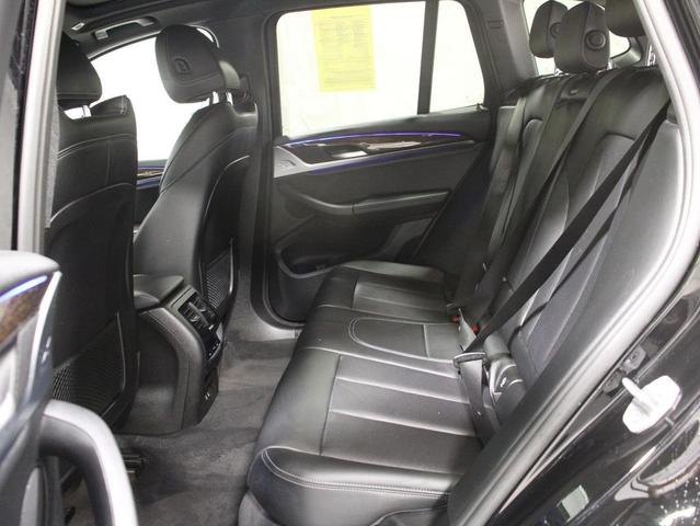 Photo of 2022 Jet Black BMW X3