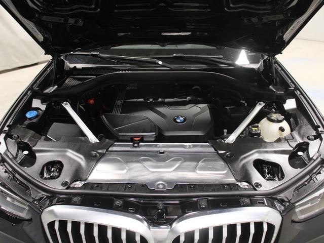 Photo of 2022 Jet Black BMW X3