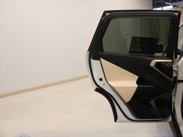 Photo of 2025 Alpine White BMW X3