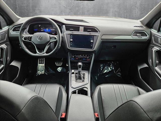 Photo of 2023 Pyrite Silver Metallic Volkswagen Tiguan