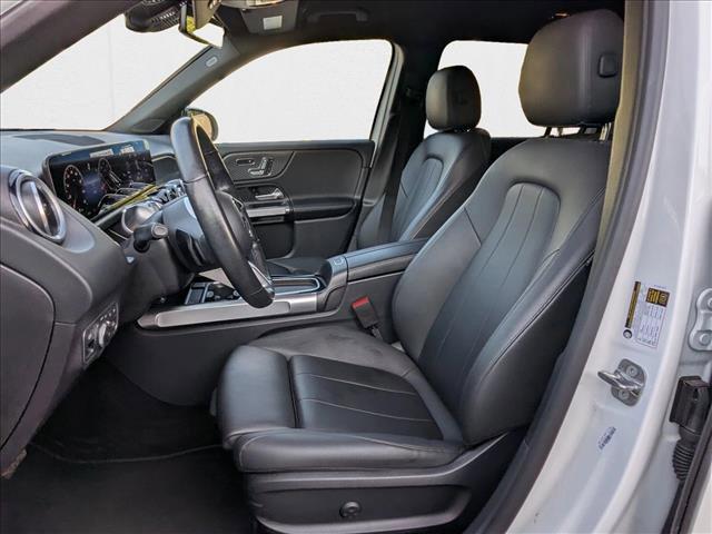 Photo of 2024 White Mercedes-Benz GLB 250