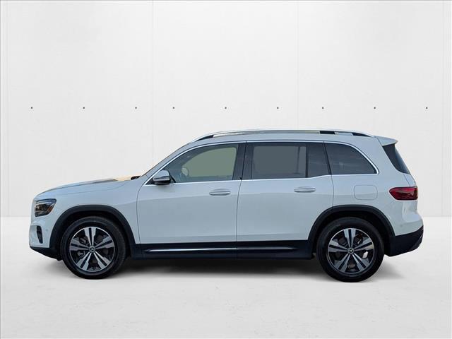 Photo of 2024 White Mercedes-Benz GLB 250