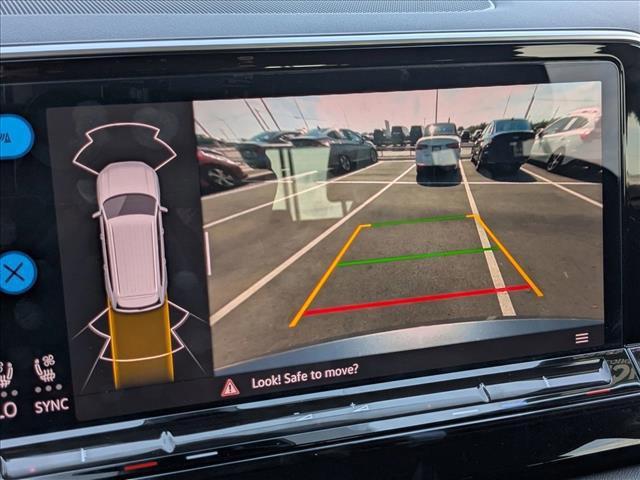 Photo of 2024 Platinum Gray Metallic Volkswagen Atlas