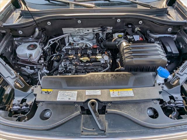Photo of 2024 Platinum Gray Metallic Volkswagen Atlas