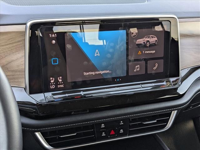 Photo of 2024 Platinum Gray Metallic Volkswagen Atlas