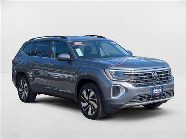 Photo of 2024 Platinum Gray Metallic Volkswagen Atlas