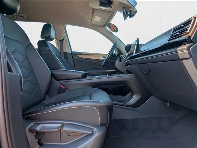 Photo of 2024 Platinum Gray Metallic Volkswagen Atlas