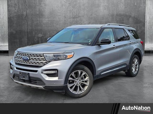 Photo of 2023 Iconic Silver Metallic Ford Explorer