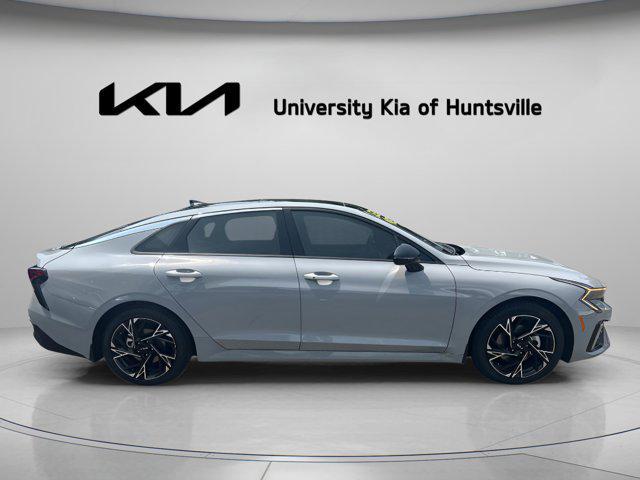Photo of 2025 Wolf Gray Kia K5