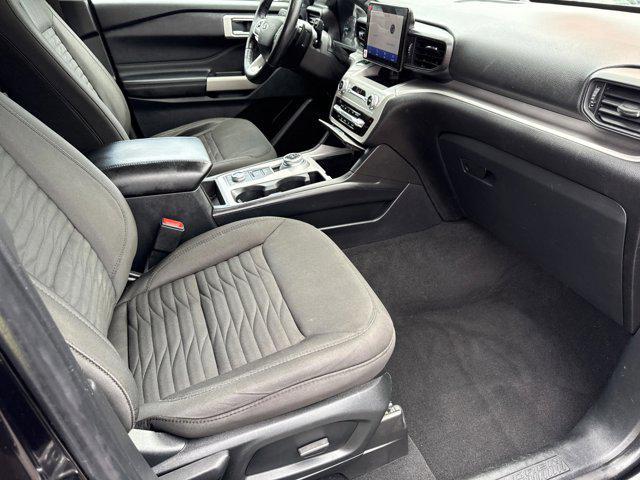 Photo of 2021 Agate Black Metallic Ford Explorer