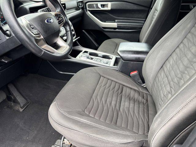 Photo of 2021 Agate Black Metallic Ford Explorer