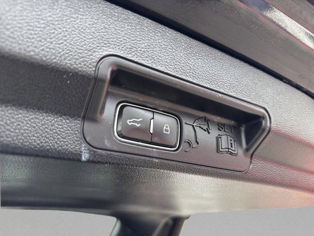 Photo of 2021 Agate Black Metallic Ford Explorer