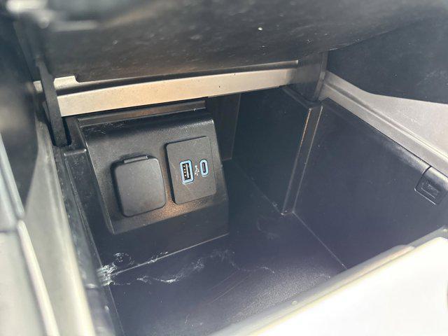 Photo of 2021 Agate Black Metallic Ford Explorer