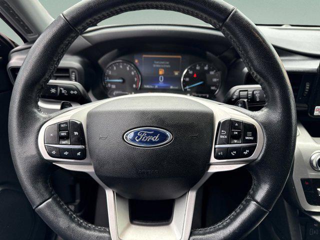 Photo of 2021 Agate Black Metallic Ford Explorer