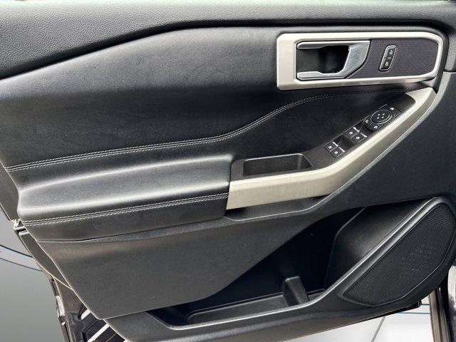 Photo of 2021 Agate Black Metallic Ford Explorer