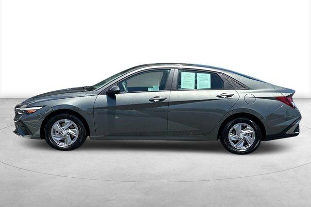 Photo of 2025 Gray Hyundai ELANTRA