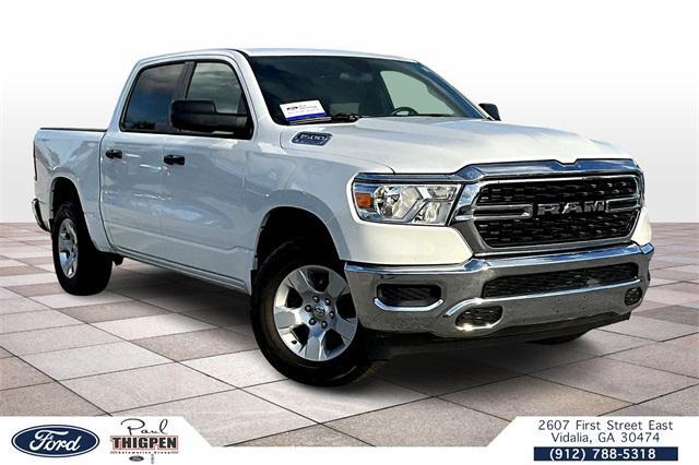 Photo of 2023 Bright White Clearcoat RAM 1500