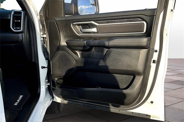 Photo of 2023 Bright White Clearcoat RAM 1500