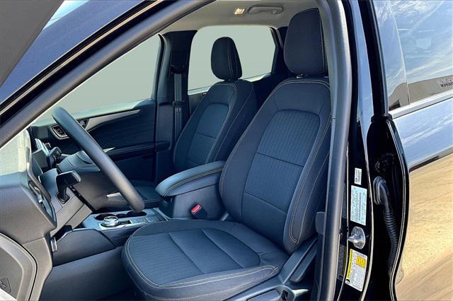 Photo of 2024 Black Metallic Ford Escape