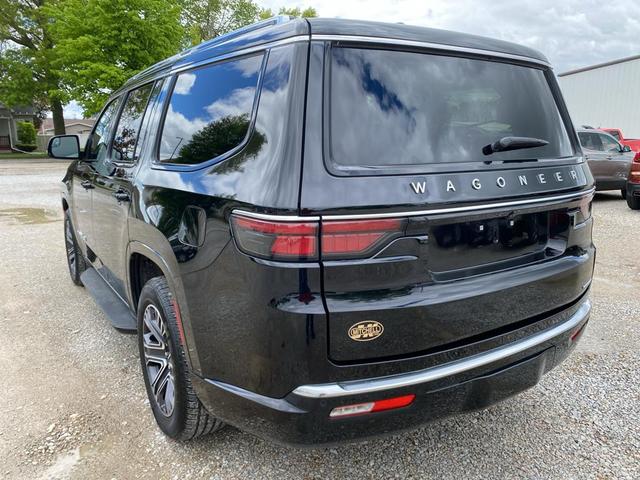 Photo of 2024 Diamond Black Crystal Pearlcoat Jeep Wagoneer