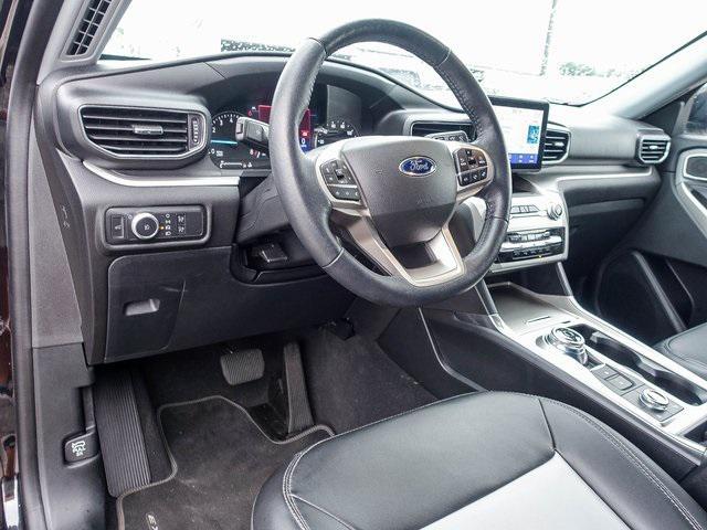 Photo of 2022 Agate Black Metallic Ford Explorer