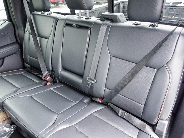 Photo of 2025 Agate Black Metallic Ford F-250