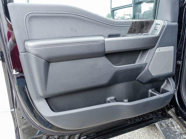Photo of 2025 Agate Black Metallic Ford F-250