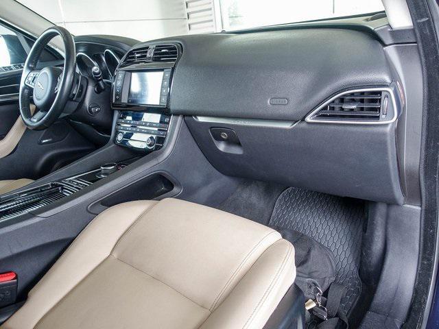 Photo of 2018 Caesium Blue Metallic Jaguar F-PACE