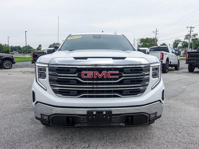 Photo of 2022 Summit White GMC Sierra 1500