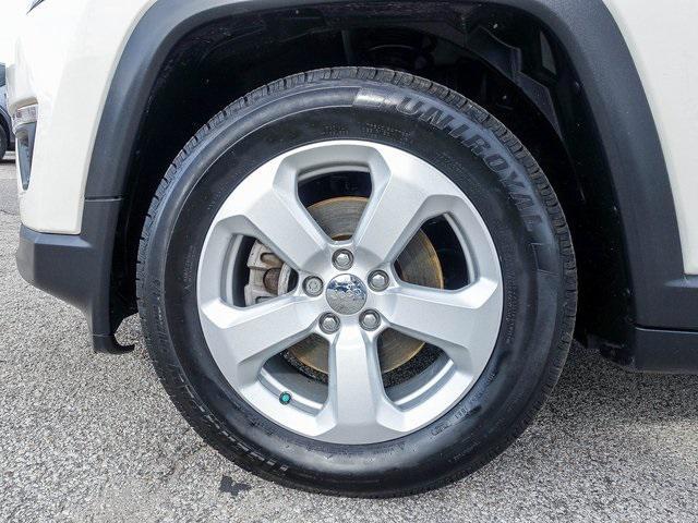 Photo of 2021 White Clearcoat Jeep Compass