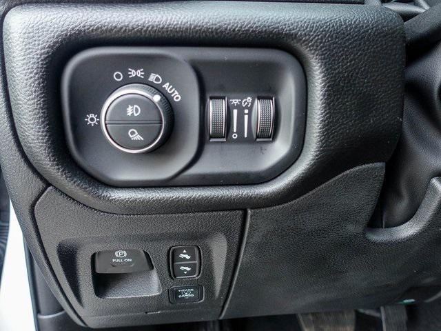 Photo of 2025 Bright White Clearcoat RAM 1500