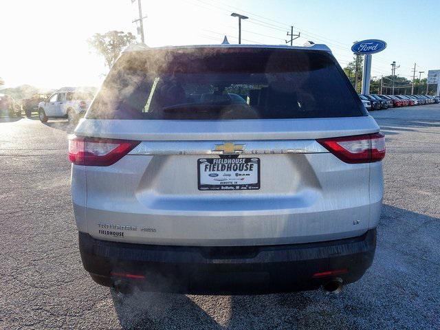 Photo of 2019 Silver Ice Metallic Chevrolet Traverse