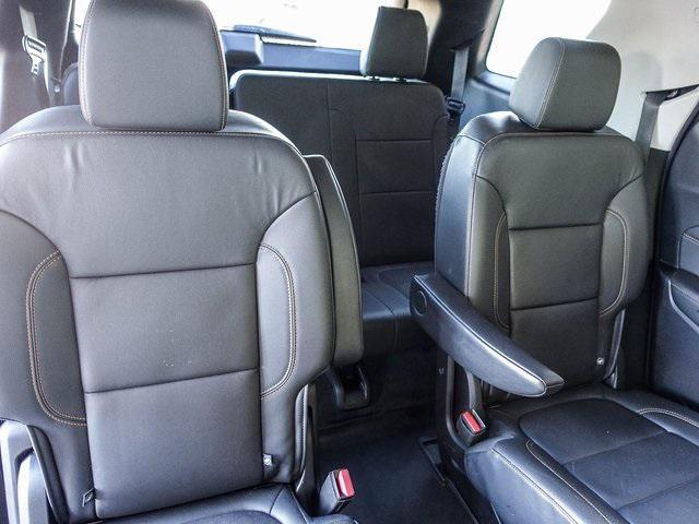 Photo of 2019 Silver Ice Metallic Chevrolet Traverse