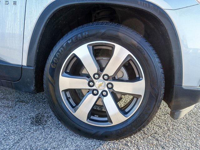 Photo of 2019 Silver Ice Metallic Chevrolet Traverse