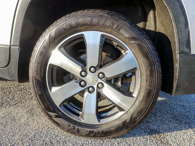 Photo of 2019 Silver Ice Metallic Chevrolet Traverse